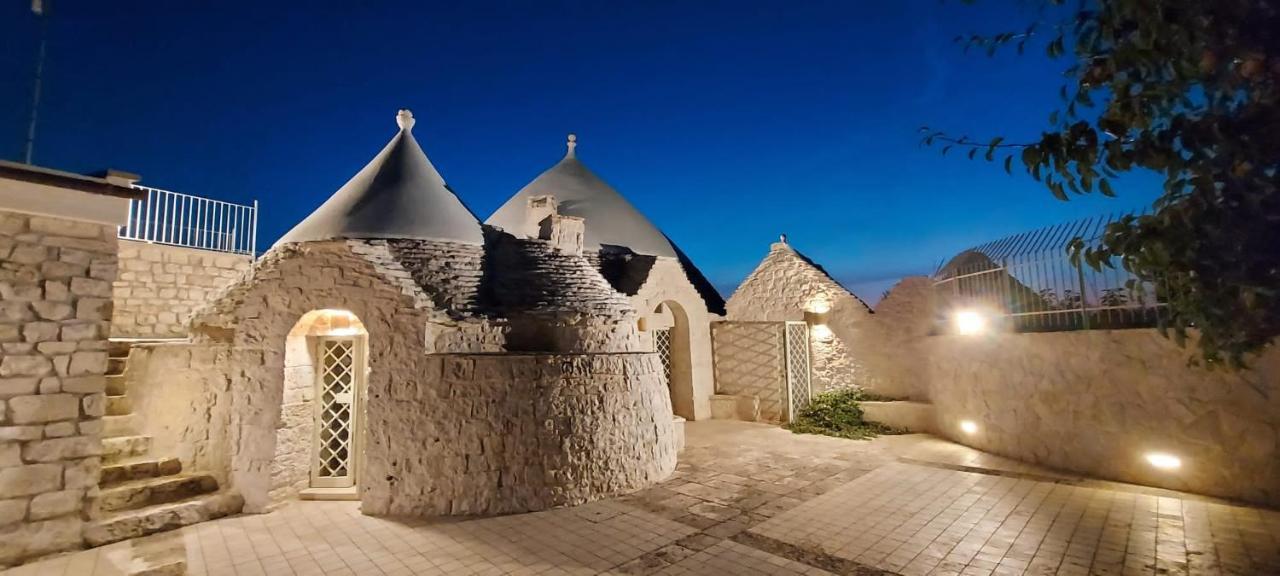 Trulli Lisanna - Exclusive Private Pool And Rooms Up To 10 People Antonelli Eksteriør billede