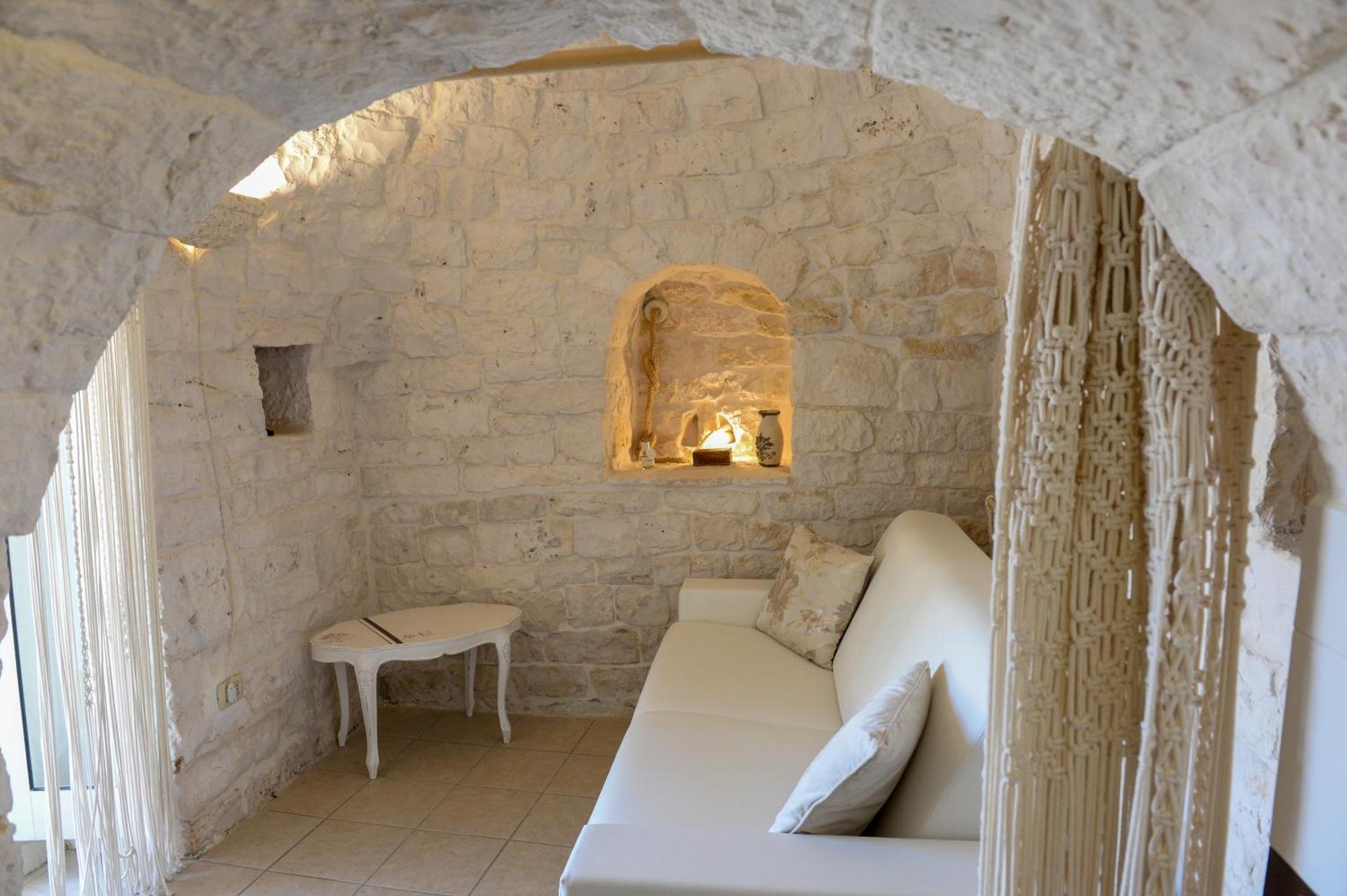 Trulli Lisanna - Exclusive Private Pool And Rooms Up To 10 People Antonelli Eksteriør billede