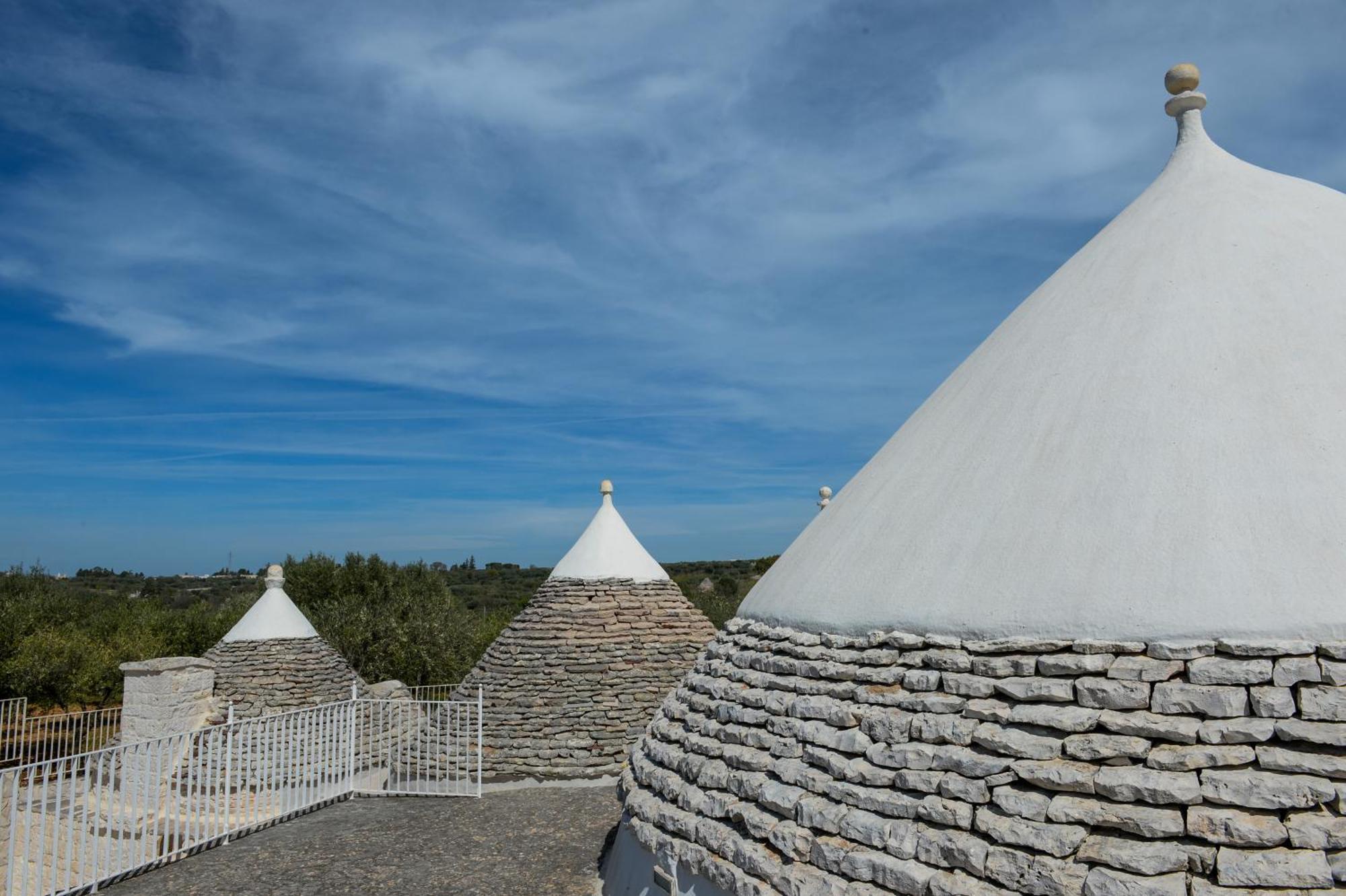 Trulli Lisanna - Exclusive Private Pool And Rooms Up To 10 People Antonelli Eksteriør billede